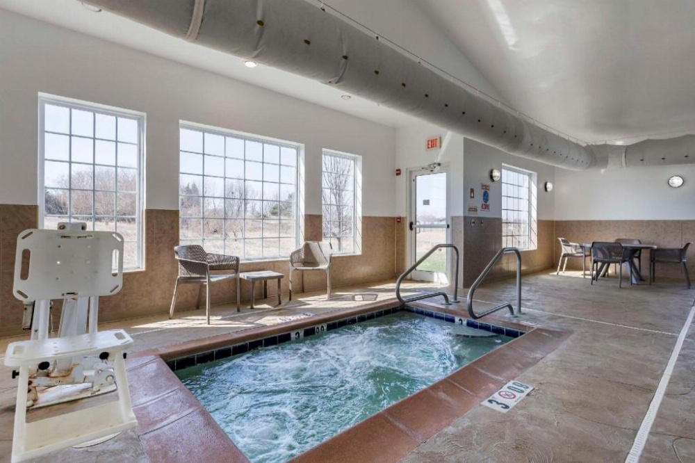 Sleep Inn & Suites Pleasant Hill Main image